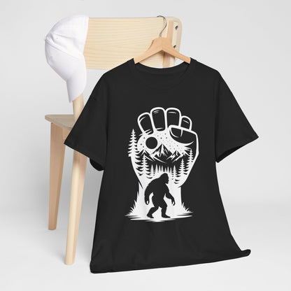 Bigfoot na szlaku – leśna sylwetka w górskim klimacie