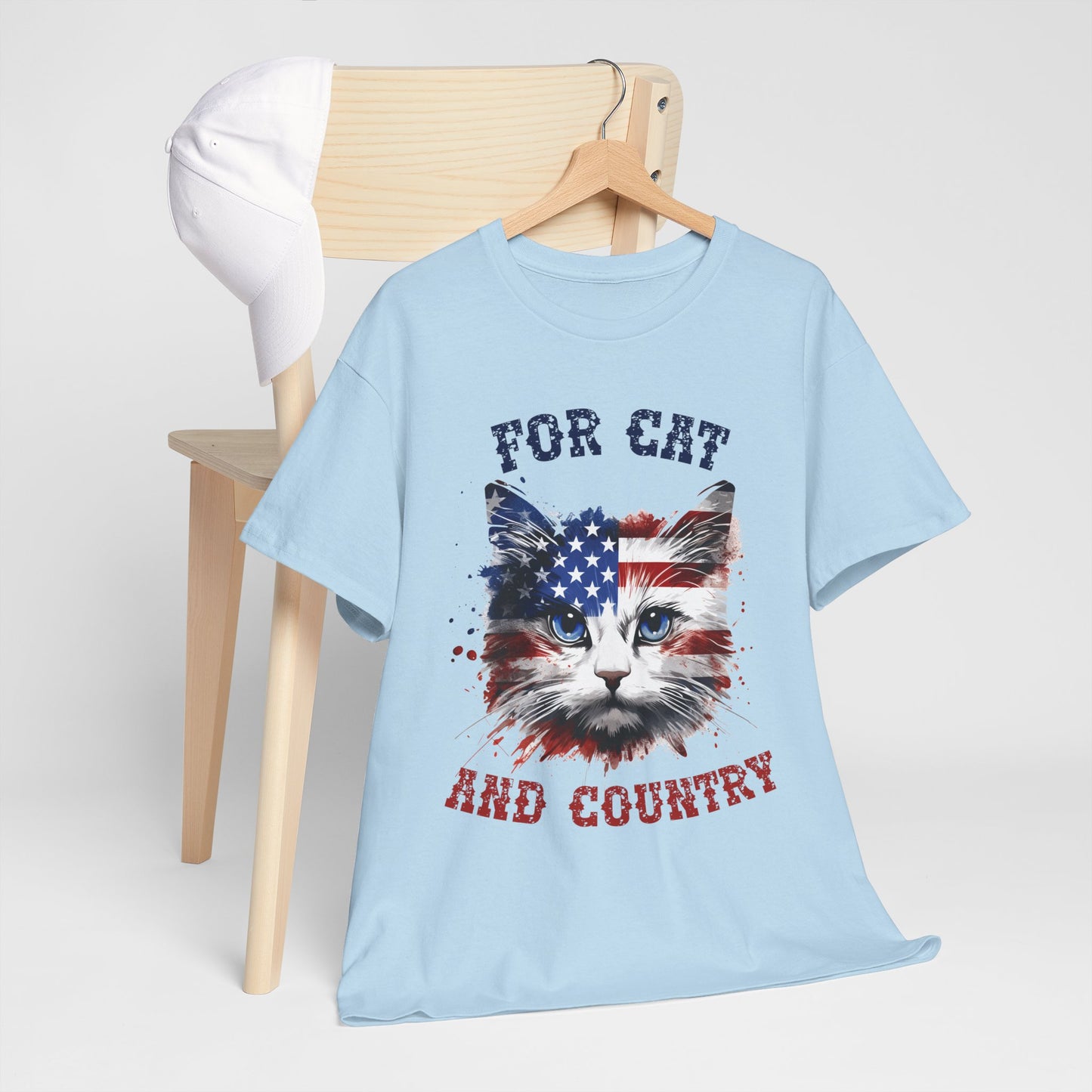 For Cat and Country - patriotyczny kot z amerykańską flagą