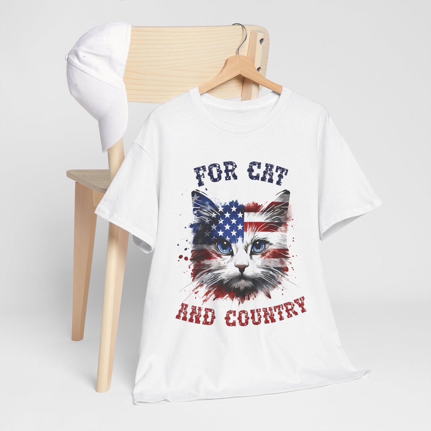 For Cat and Country - patriotyczny kot z amerykańską flagą