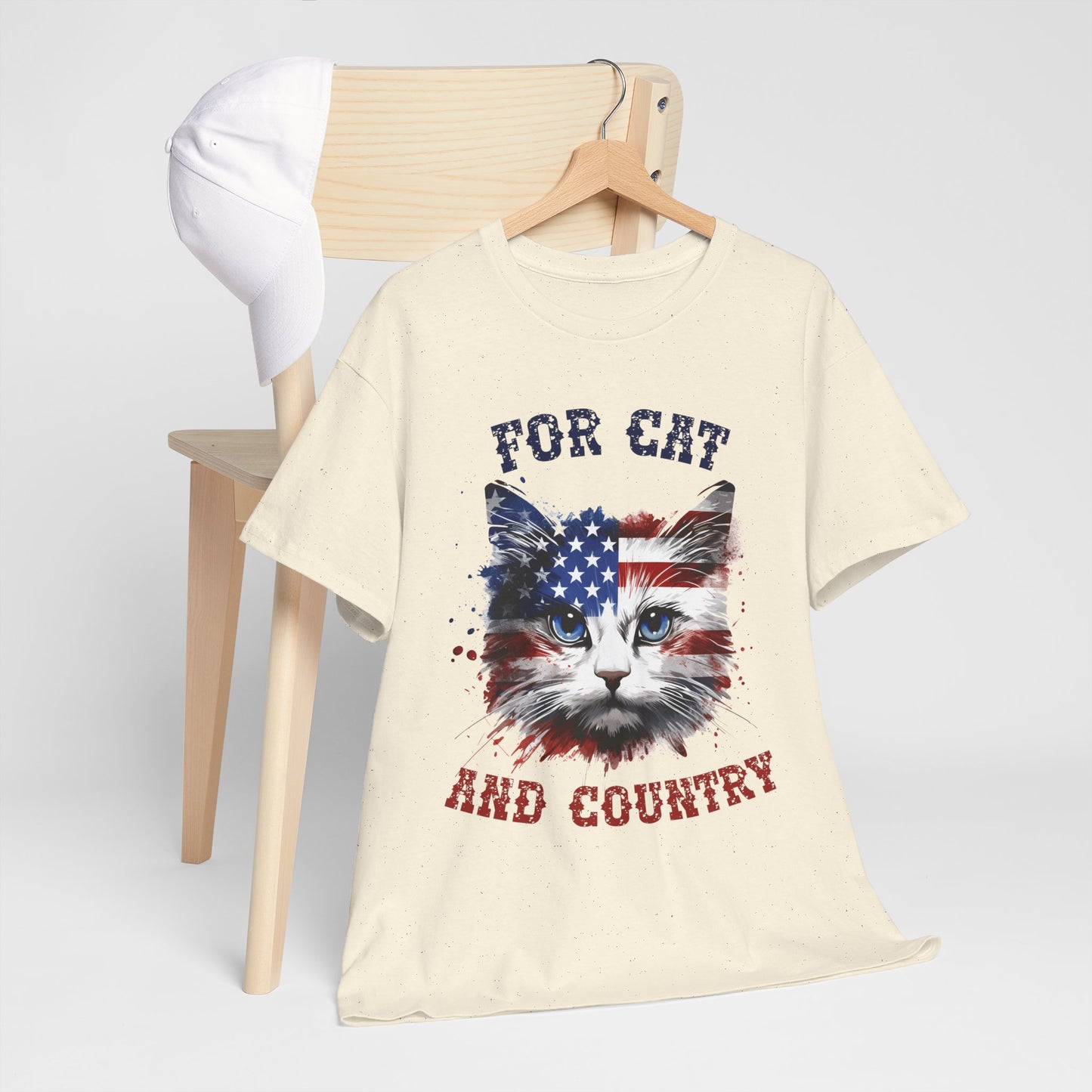 For Cat and Country - patriotyczny kot z amerykańską flagą