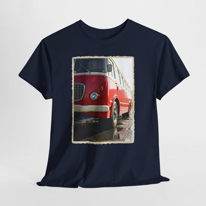 Jelcz 043 - kultowy autobus w czerwieni