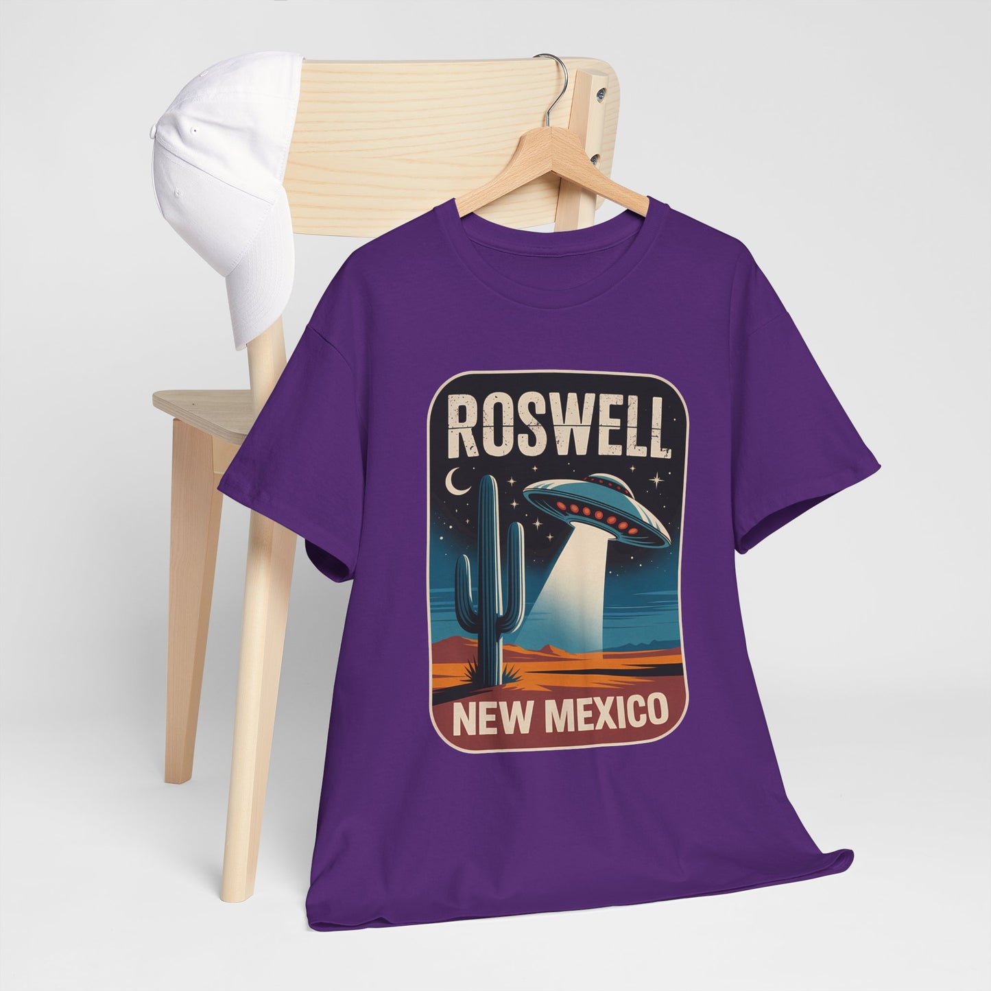 Roswell New Mexico - retro spodek nad pustynią