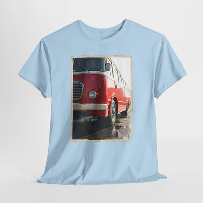 Jelcz 043 - kultowy autobus w czerwieni
