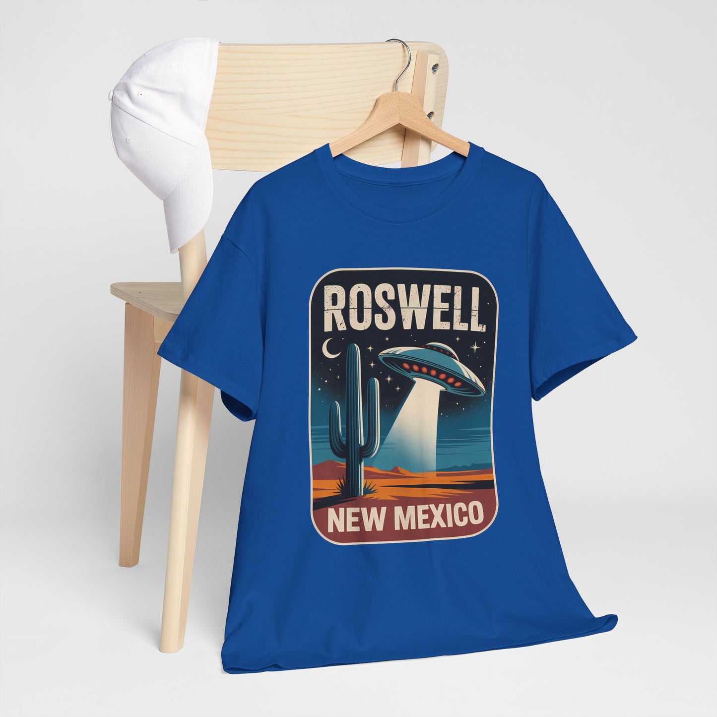 Roswell New Mexico - retro spodek nad pustynią