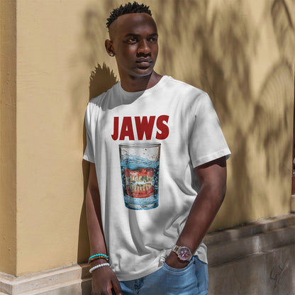 "Jaws" - parodia z protezą w szklance wody