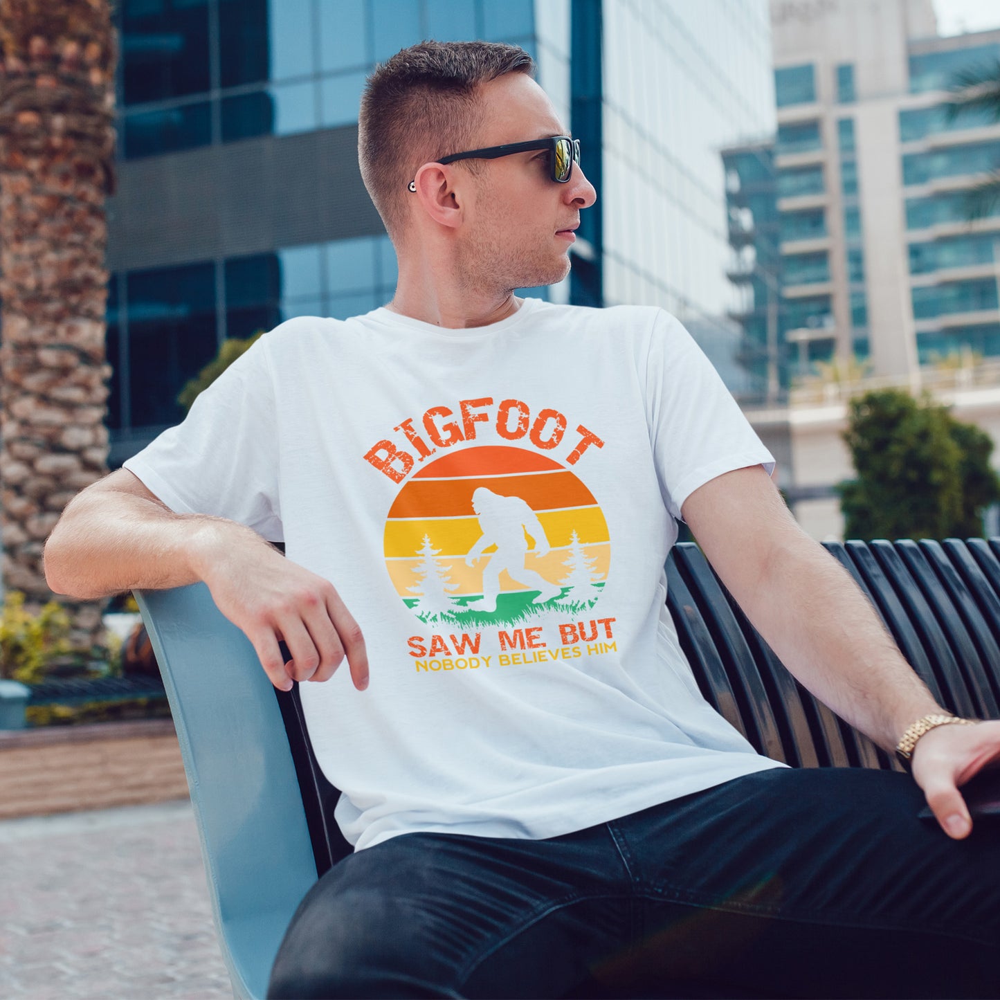 Bigfoot „Saw me but nobody belives him” – retro humor z lasu