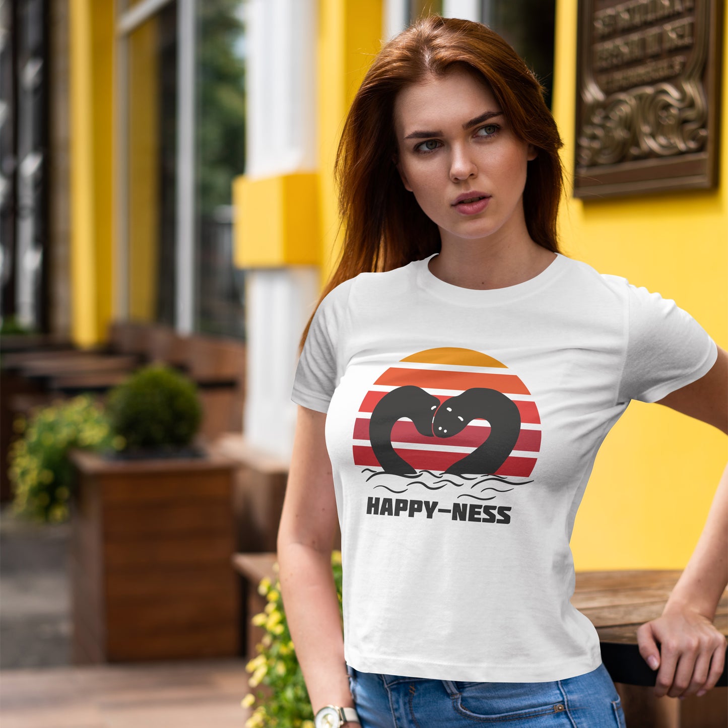 Koszulka HAPPY-NESS – Nessie z Loch Ness w serduszku retro