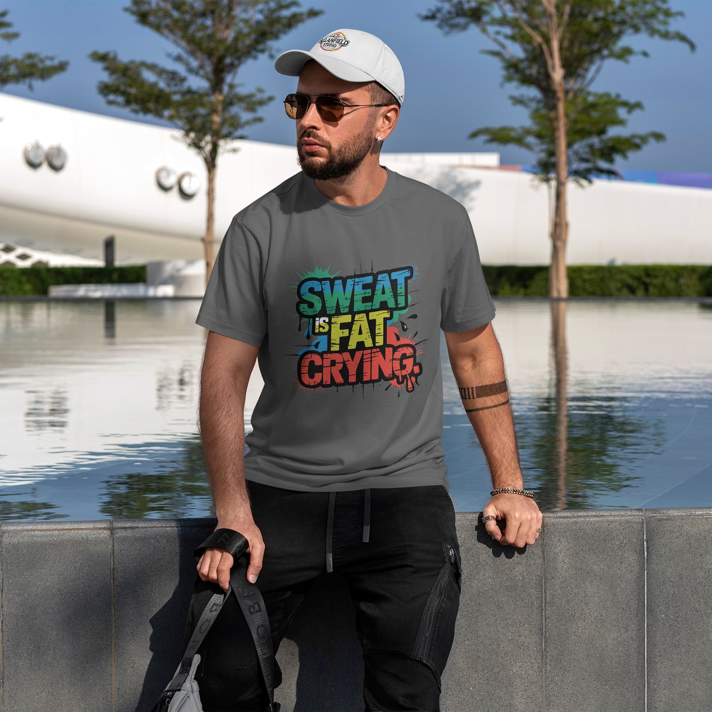 Sweat Is Fat Crying - sarkastyczna motywacja na trening