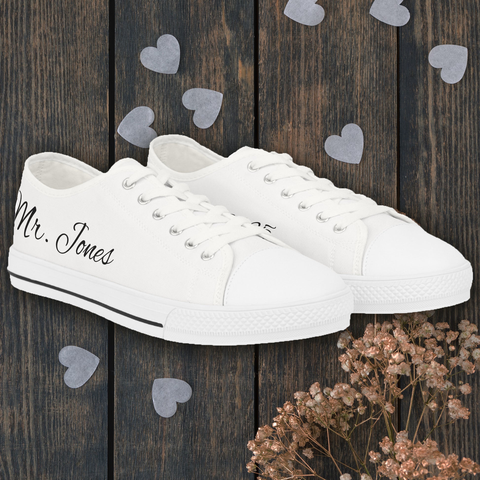ersonalizowane sneakersy dla Pana Młodego z imieniem i datą ślubu, męskie trampki ślubne z nadrukiem