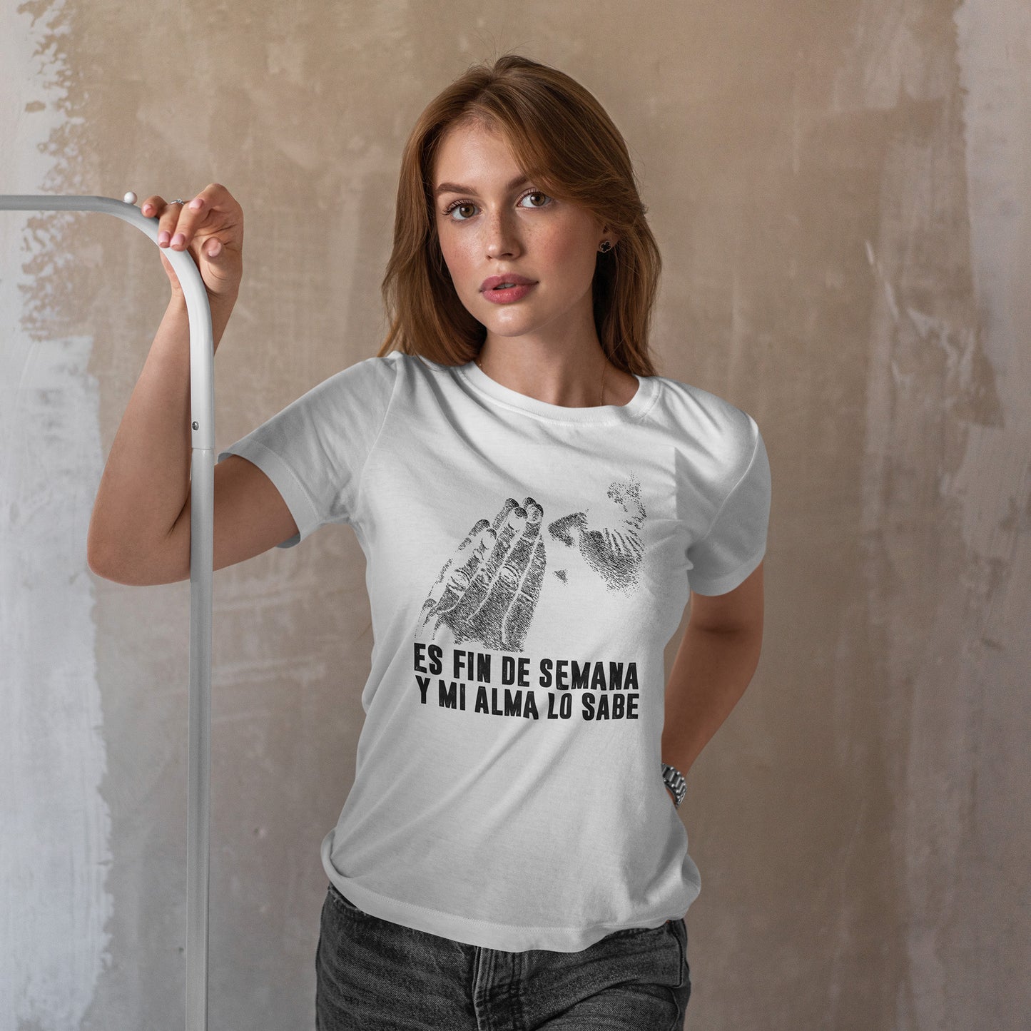 Jest weekend i moja dusza to wie - hiszpański napis "Es fin de semana y mi alma lo sabe"