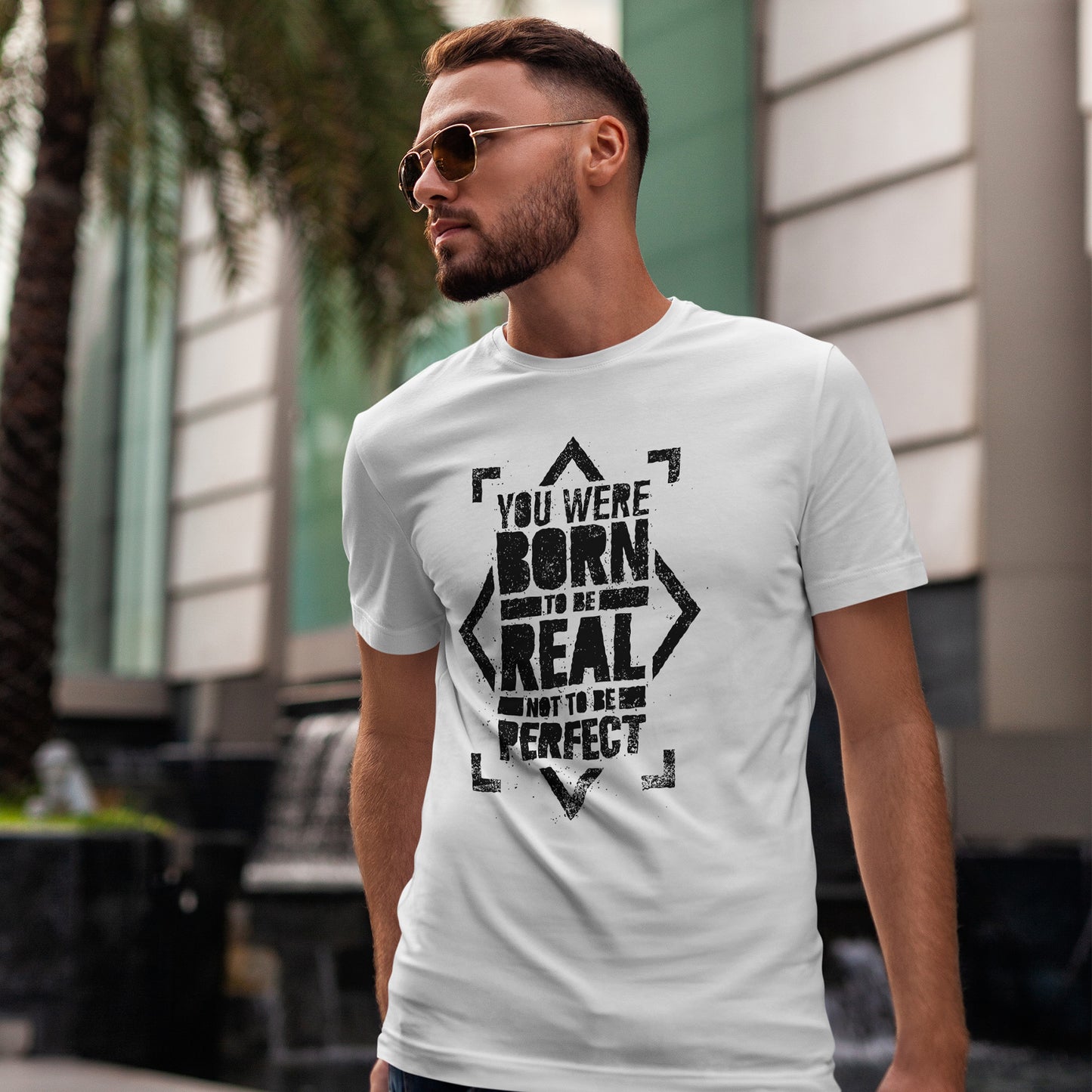 You Were Born to Be Real Not to Be Perfect - koszulka motywacyjna