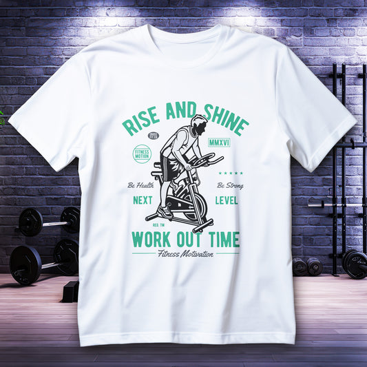 Koszulka fitness z nadrukiem Rise and Shine, rowerem treningowym i napisem Work Out Time na czarnym tle