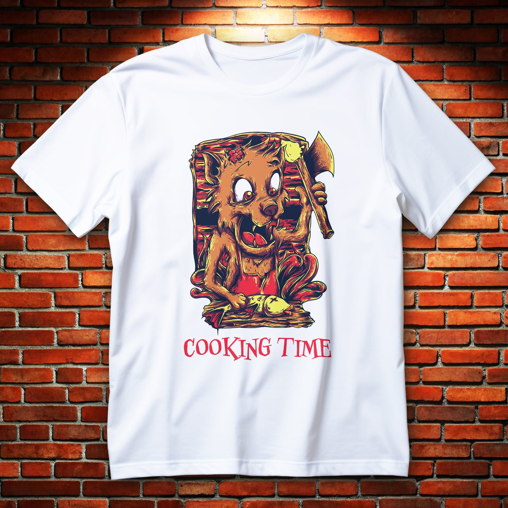 Koszulka z wilkołakiem COOKING TIME gotującym przy ognisku z toporem w dłoni