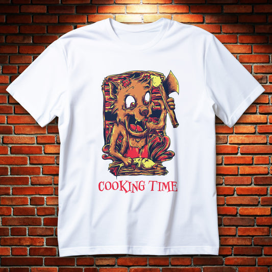Koszulka z wilkołakiem COOKING TIME gotującym przy ognisku z toporem w dłoni
