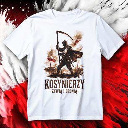 Koszulka Kosynierzy - postać z uniesioną kosą, biało-czerwone tło oraz napis ŻYWIĄ I BRONIĄ