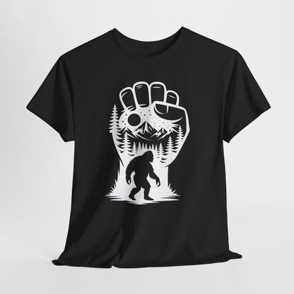 Bigfoot na szlaku – leśna sylwetka w górskim klimacie