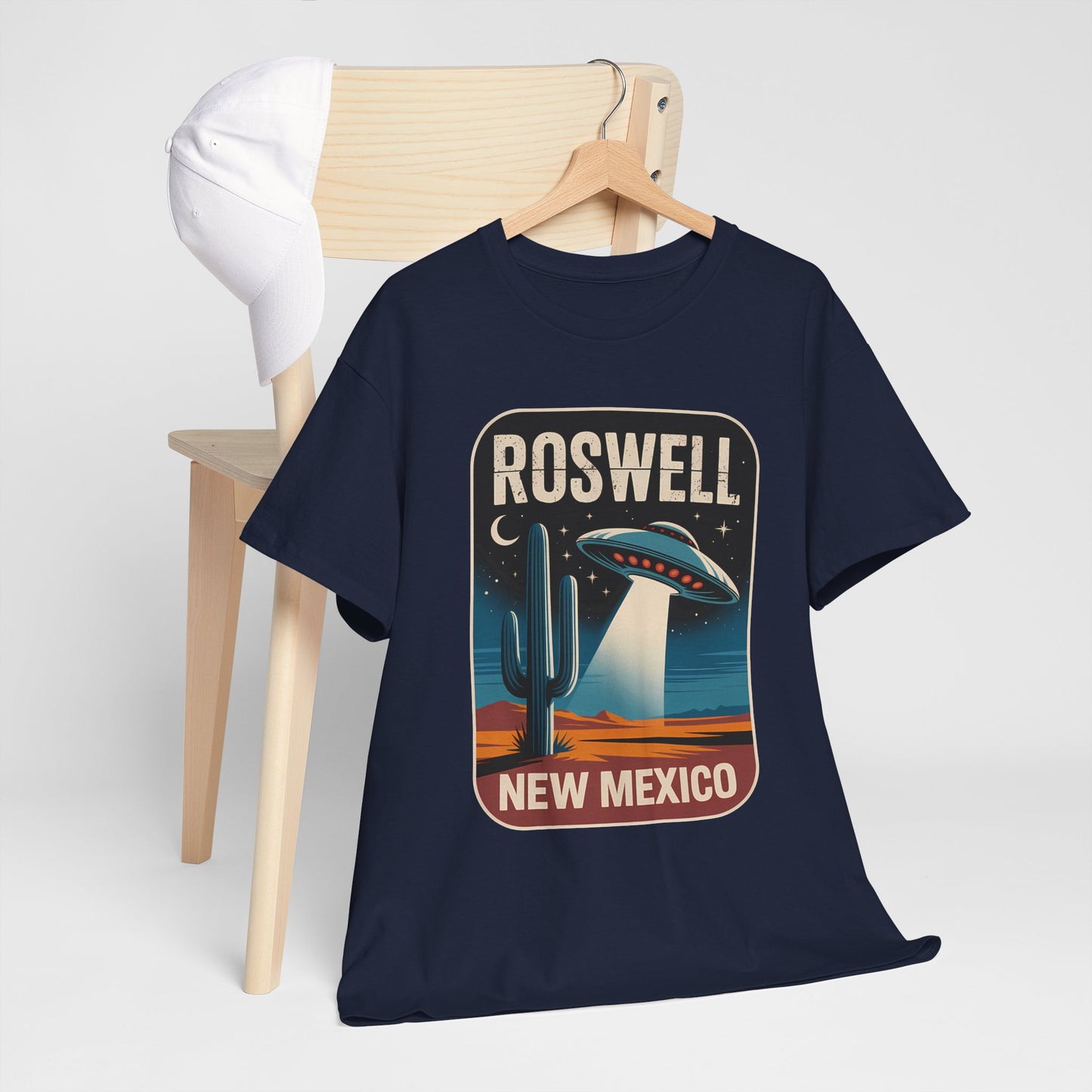 Roswell New Mexico - retro spodek nad pustynią
