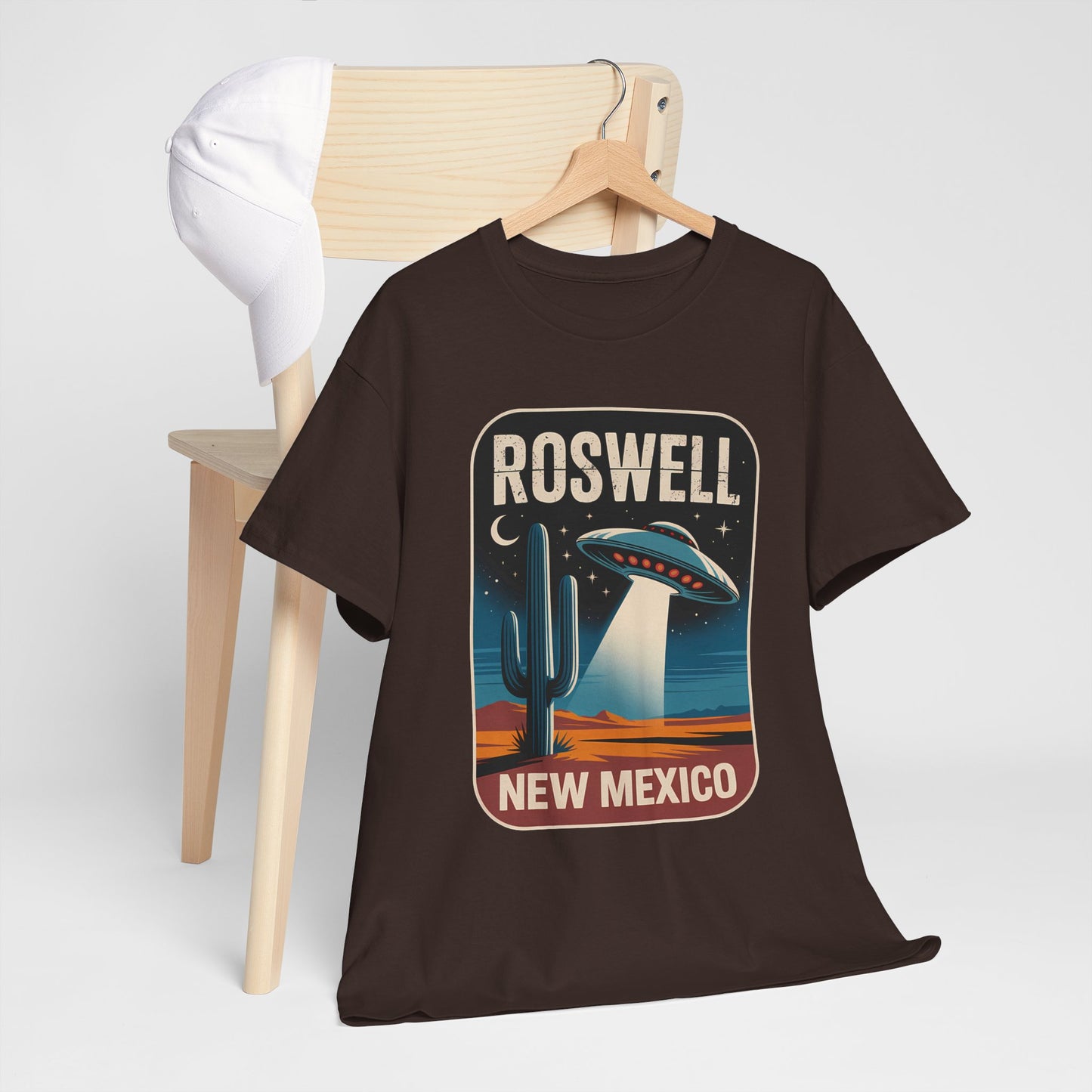 Roswell New Mexico - retro spodek nad pustynią