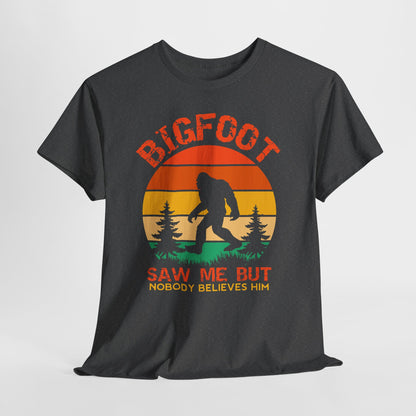 Bigfoot „Saw me but nobody belives him” – retro humor z lasu