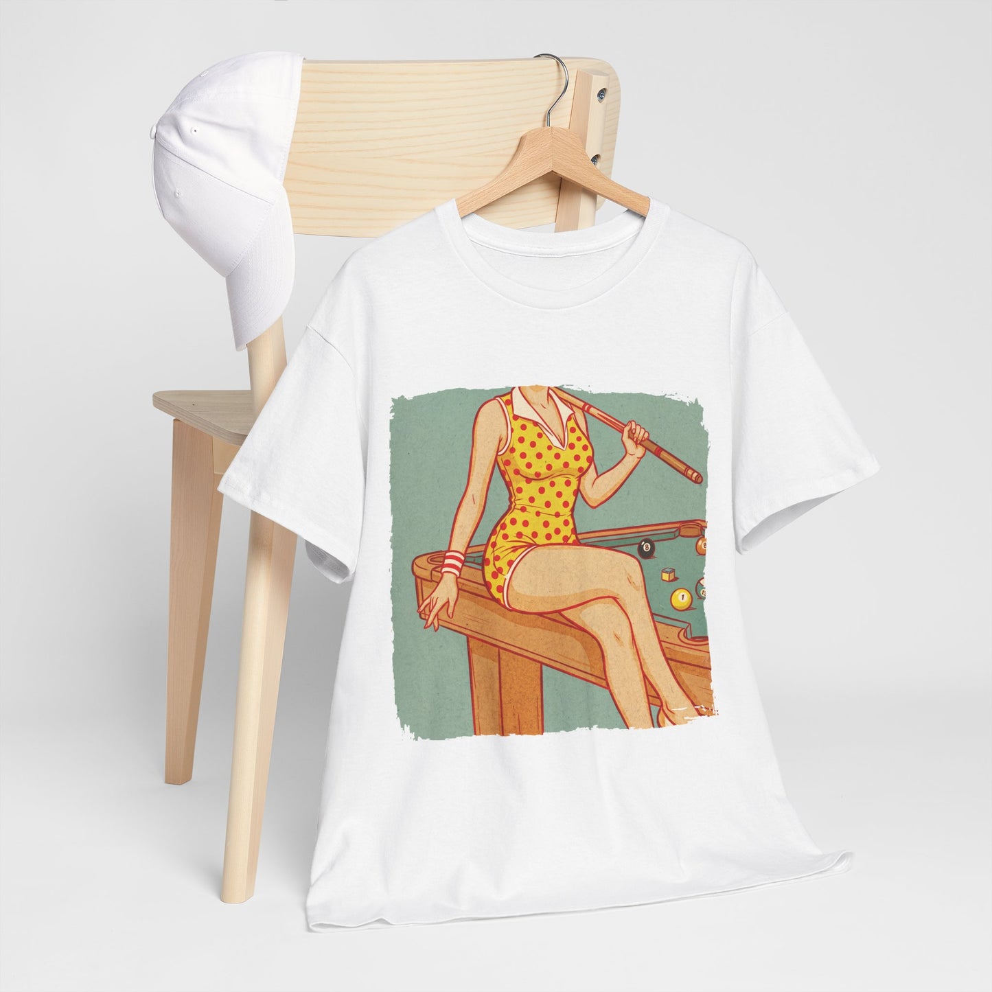 Sport is Sexy: Bilard - retro pin-up przy stole