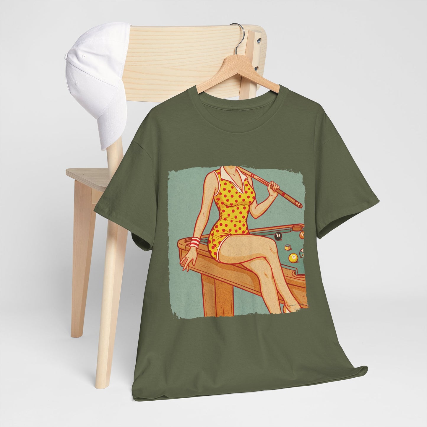 Sport is Sexy: Bilard - retro pin-up przy stole