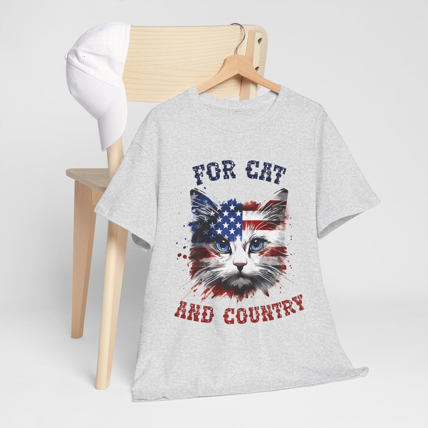 For Cat and Country - patriotyczny kot z amerykańską flagą