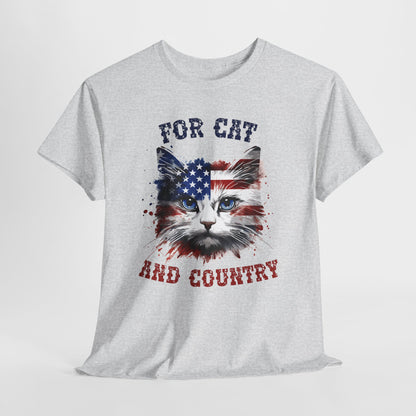 For Cat and Country - patriotyczny kot z amerykańską flagą